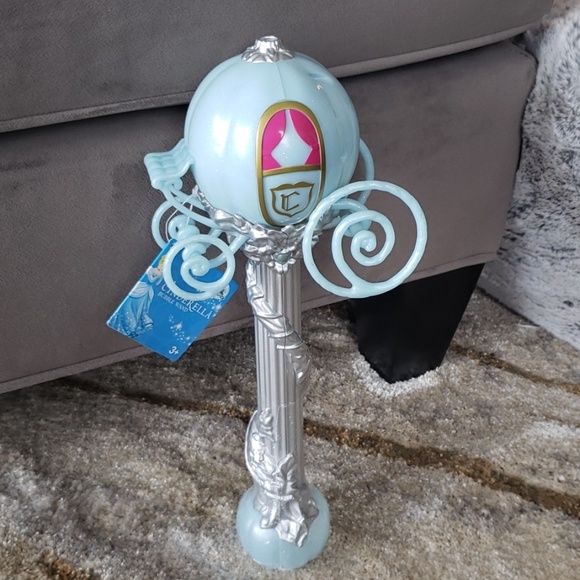 cinderella carriage bubble wand